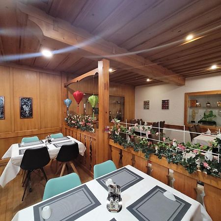 Dinh Residence Zweisimmen Dış mekan fotoğraf