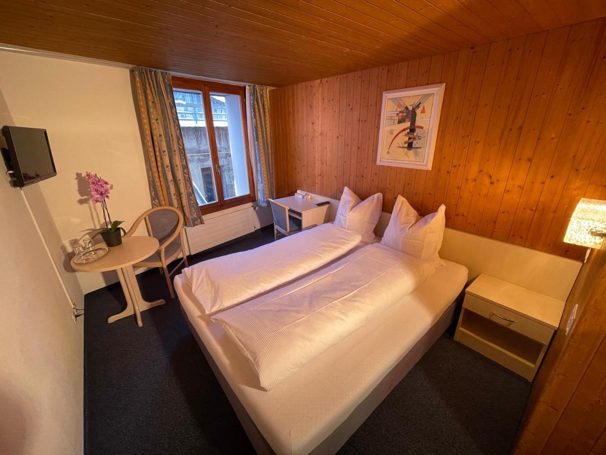 Dinh Residence Zweisimmen Dış mekan fotoğraf