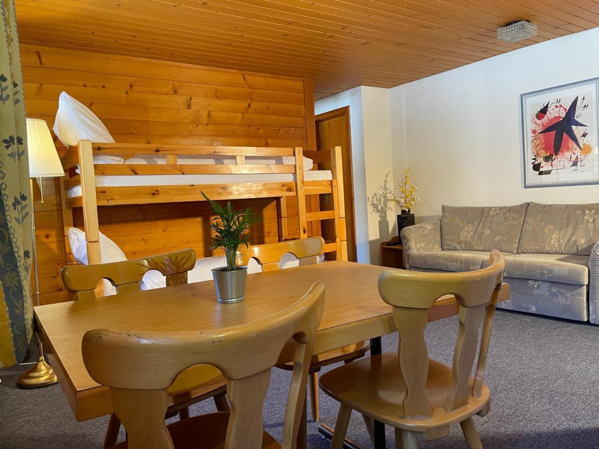 Dinh Residence Zweisimmen Dış mekan fotoğraf